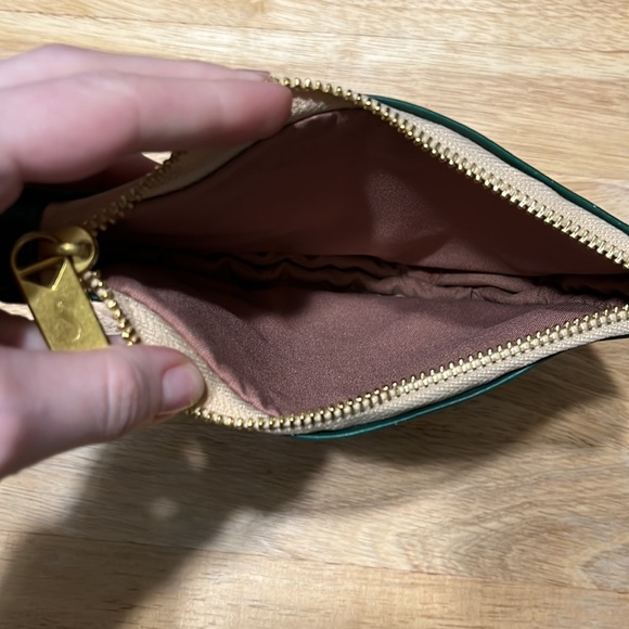 SSEKO | Medium Oiled Agave and Gold Crescent Pouch - Picture 4 of 4